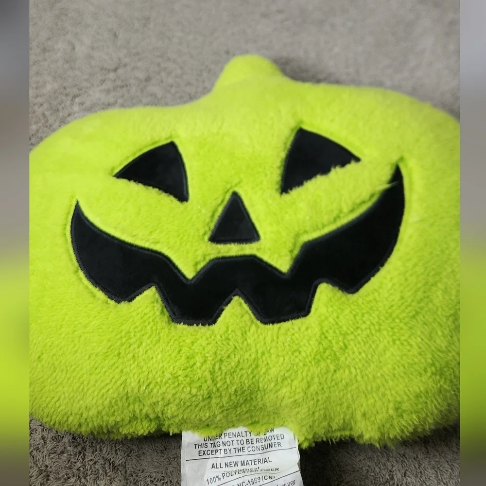 Hyde & EEK! pumpkin shaped